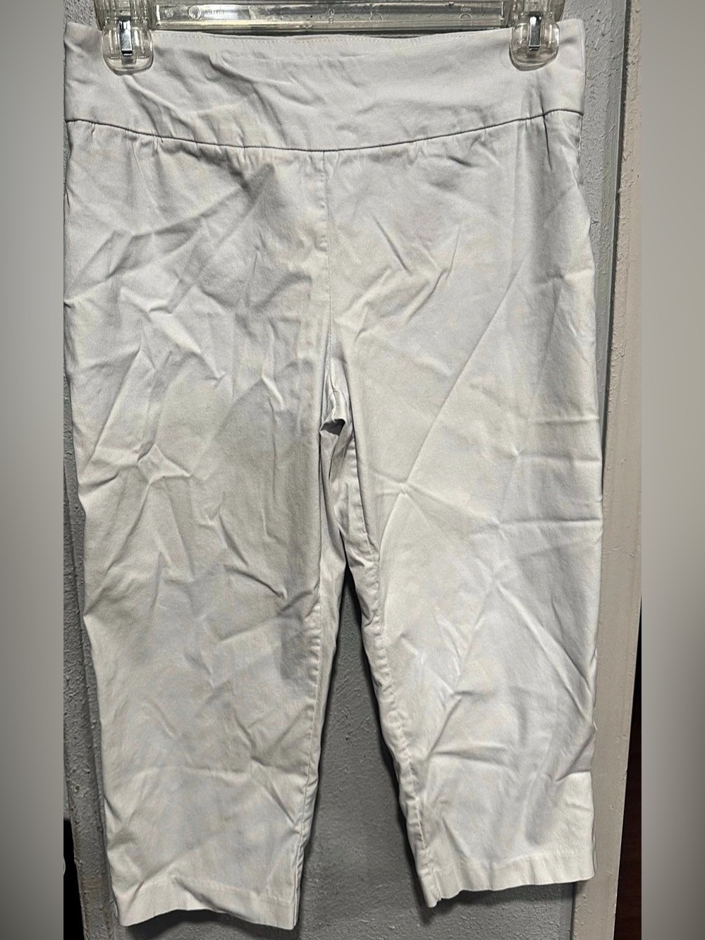 New Directions Cropped Pants in White Size 12P